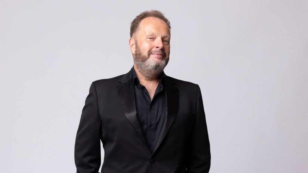 James Nelson (The Celtic Tenors) – Singing for his Supper